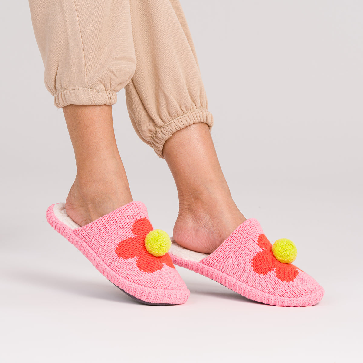 Flower Pom Slide Slippers