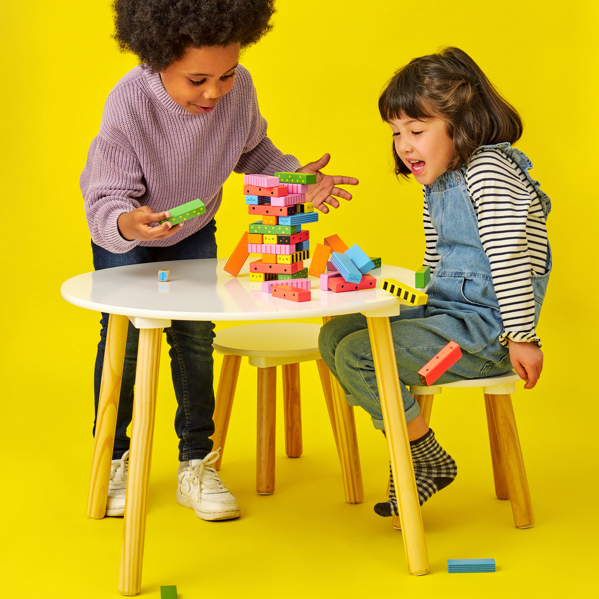 Torre de bloques niños